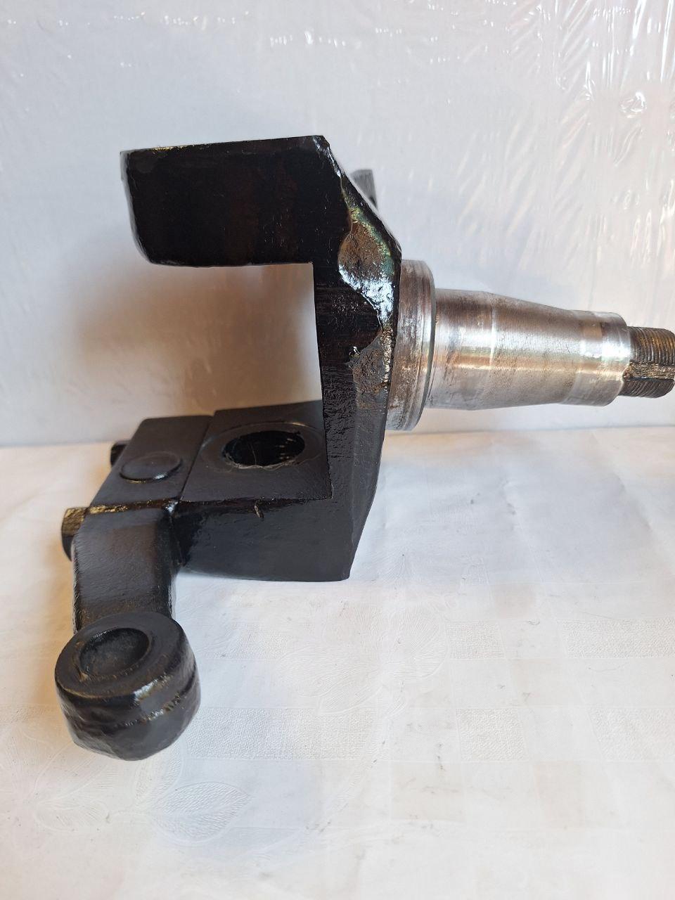 Кулак поворотний (артикул 4902 04.00.00) для навантажувачів Балканкар ДВ1733 та БВ2733 - Зображення 2