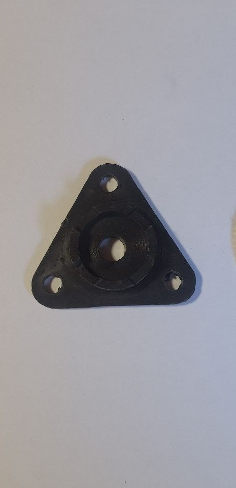 Кришка ущільнювальна ЕВ 687/пластик/4901 00.00.15